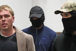 Журналист Иван Голунов в здании Басманного суда перед рассмотрением жалобы о бездействие следствия по своему делу, ноябрь 2019 года