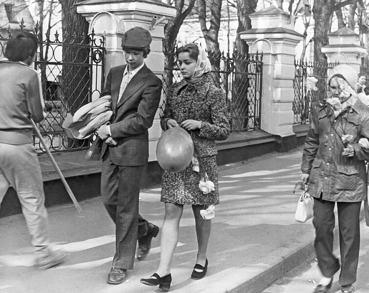 Актеры Андрей Гусев и Наталья Вавилова в&nbsp;кадре из&nbsp;фильма &laquo;Розыгрыш&raquo; (1977)