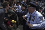 Десятки людей были арестованы на митингах по всей стране.