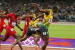 Ямайский бегун Усэйн Болт выиграл стометровку