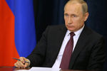 Владимир Путин в резиденции «Бочаров Ручей» во время телемоста по вопросам энергообеспечения Крыма