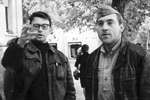 Актеры Александр Демьяненко и Владимир Высоцкий в фильме «Война под крышами», 1967 год