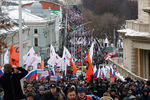 Участники марша памяти Бориса Немцова в Москве, 24 февраля 2019 года