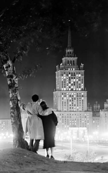 Вид на&nbsp;гостиницу &laquo;Украина&raquo; в&nbsp;Москве, 1959&nbsp;год