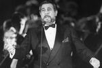 Пласидо Доминго во время гастролей в Германии, 1990 год