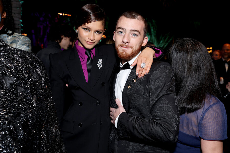 Зендея и Ангус Клауд на&nbsp;вечеринке Vanity Fair Oscar Party в&nbsp;Калифорнии, 2022&nbsp;год