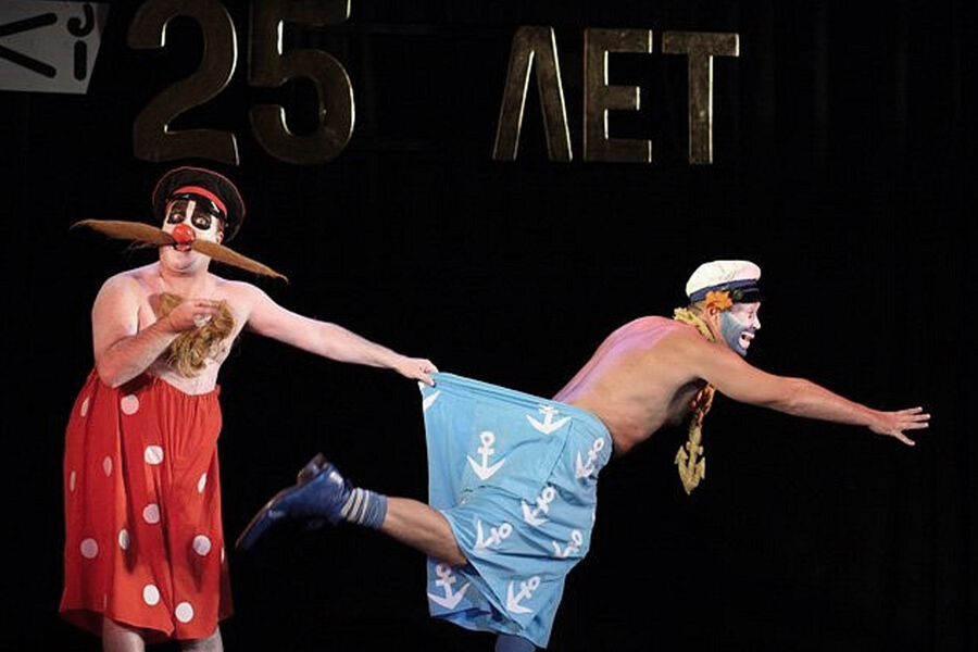 Сергей Гладков и Вадим Набоков на&nbsp;25-летии комик-труппы «Маски», 2009&nbsp;год
