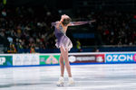 Анастасия Зинина выступает с короткой программой на чемпионате России — 2022
