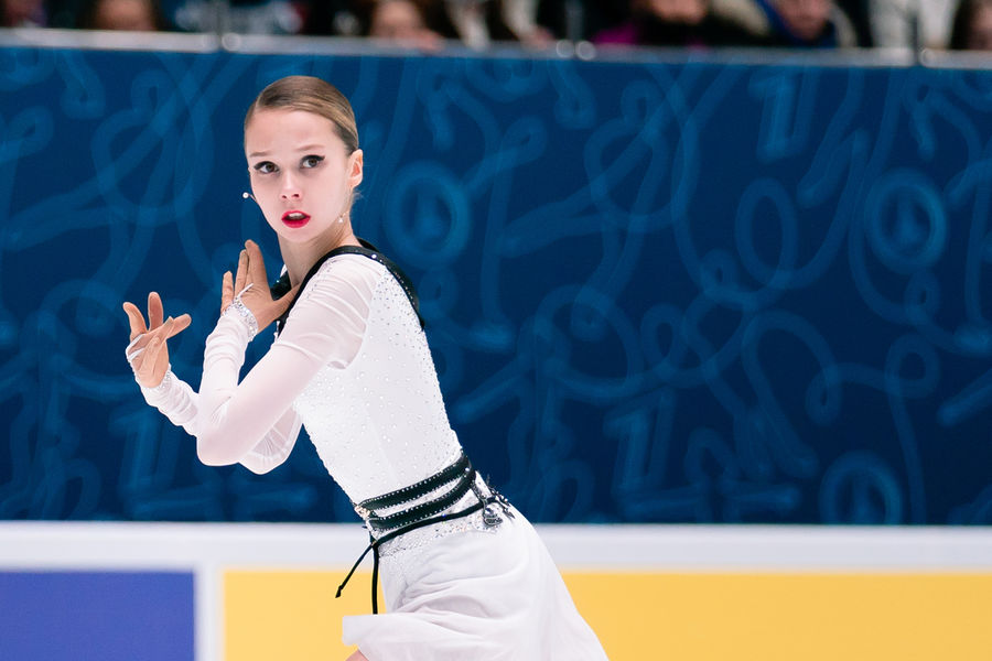 Ксения Синицына выступает в&nbsp;произвольной программе на&nbsp;чемпионате России &mdash; 2022