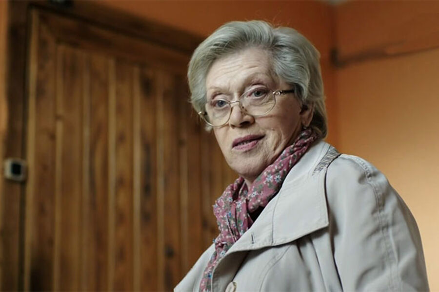 <b>«Линия Марты», Олег Газе (2014)</b>
<br><br>
В&nbsp;2014 году Фрейндлих сыграла блокадницу Марью Михайлову Петрову (Марту) в&nbsp;мини-сериале «Линия Марты». Его действие происходит в&nbsp;современном Санкт-Петербурге и переплетается с&nbsp;воспоминаниями героев об их жизни в&nbsp;блокадном Ленинграде в&nbsp;годы Великой Отечественной войны.
