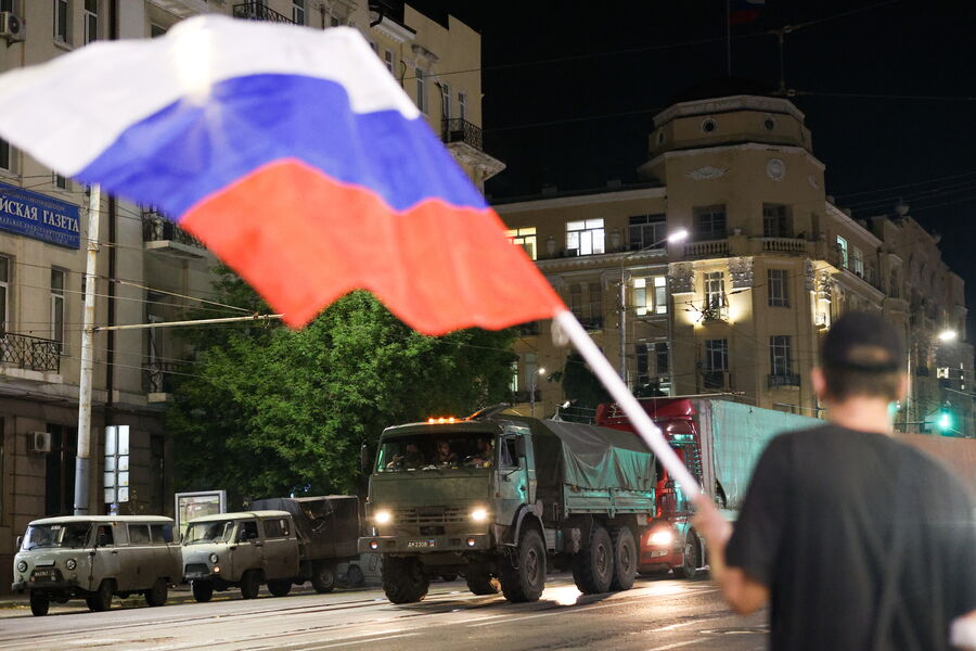 Бойцы ЧВК «Вагнер» покидают Ростов-на-Дону, 24&nbsp;июня 2023&nbsp;года
