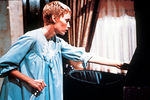 Миа Фэрроу в картине «Ребенок Розмари» (1968)
