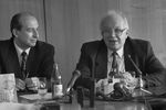 Сергей Хрущев во время пресс-конференции, 1994 год