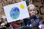 Девочка с&nbsp;плакатом на&nbsp;акции протеста в&nbsp;Глазго, 5&nbsp;ноября 2021&nbsp;года
