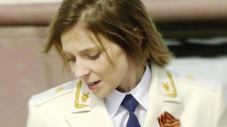 Прокурор Крыма Наталья Поклонская в&nbsp;кадре из&nbsp;музыкального клипа на&nbsp;песню &laquo;От героев былых времен&raquo; из&nbsp;фильма &laquo;Офицеры&raquo;
