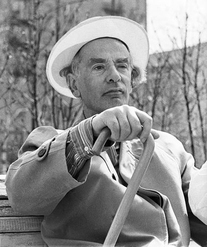 Москва. Академик Лев Давыдович Ландау на прогулке, 1963 год
