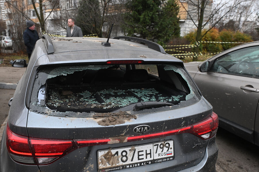 Последствия обрушения конструкции демонтируемого горнолыжного комплекса &laquo;Снежком&raquo; в&nbsp;Красногорске, 11&nbsp;ноября 2025&nbsp;года