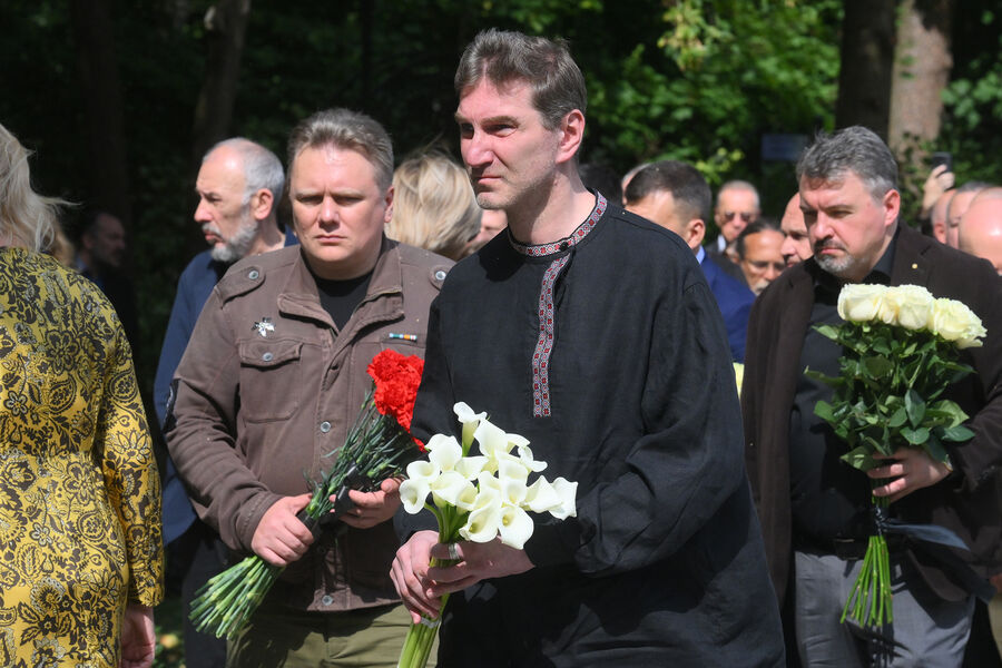Блогер Антон Красовский на&nbsp;открытии памятника журналистке и политологу Дарье Дугиной в&nbsp;парке &laquo;Захарово&raquo; в&nbsp;Московской области, 20&nbsp;августа 2025&nbsp;года