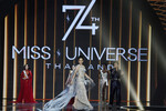 Ахтиса Манало из Филиппин (в центре) во время финала конкурса красоты «Мисс Вселенная — 2025», 21 ноября 2025 года
