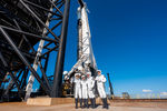 Члены гражданского экипажа перед запуском в космос на корабле SpaceX Crew Dragon Resilience, 15 сентября 2021 года
