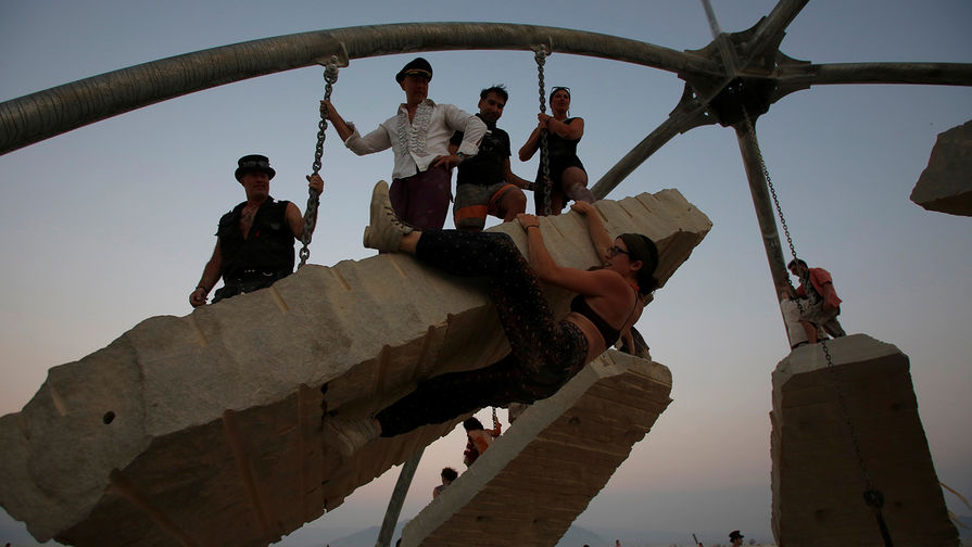Ежегодный фестиваль Burning Man в пустыне Блэк-Рок