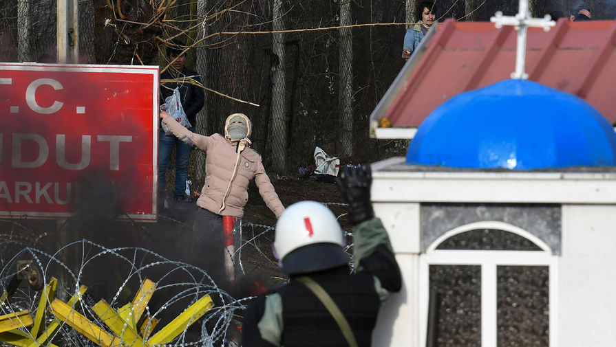 Мигрант на&nbsp;турецко-греческой границе 