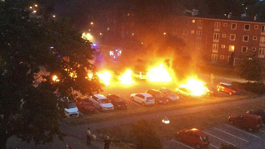 Последствия поджогов автомобилей в Швеции, 14 августа 2018 года