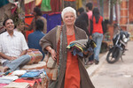 <b>«Отель «Мэриголд». Лучший из экзотических» (2011)</b>
<br><br>
В комедии Джона Мэддена Джуди Денч сыграла пожилую англичанку Эвелин Гринслейд, которая вместе с другими пенсионерами отправляется в Индию, чтобы провести остаток дней в элитном отеле «Мэриголд». Прибыв на место, герои понимают, что их новое пристанище выглядит совсем не так, как было обещано в рекламном буклете, но делать нечего — придется привыкать к новой жизни, полной неожиданных сюрпризов.
