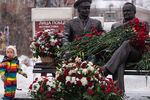 Церемония открытия памятника конструктору Сергею Королеву и космонавту Юрию Гагарину в Королеве, 12 января 2017 года