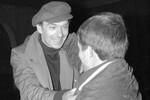 <b>Алексей Баталов на съемках фильма «Москва слезам не верит» (1979).</b>
<br><br>Баталов впоследствии писал, что очень благодарен Меньшову за выбор его на роль. Хотя и эти съемки не прошли для актера гладко. Во время эпизода драки в картине «Москва слезам не верит» один из спортсменов-самбистов, изображавший хулигана, случайно ударил Баталова в область гортани. Актер попал в больницу и на время лишился голоса.
Но в результате картина подарила Алексею Владимировичу новую волну славы. Фильм посмотрели более 84 млн зрителей, он занимает второе место по посещаемости среди отечественных картин за всю историю советского проката. Лента также получила премию «Оскар» как лучший фильм на иностранном языке.
