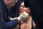Ронда Роузи во время главного поединка турнира UFC 193 на арене Etihad Stadium в Мельбурне