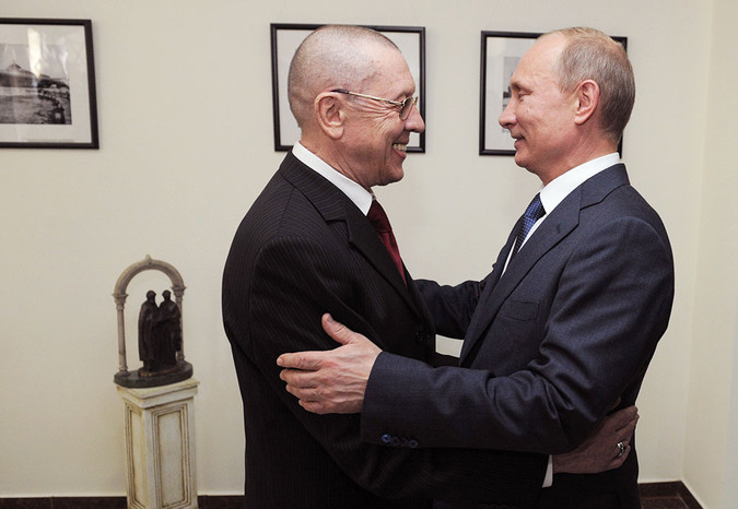 Валерий Золотухин и президент России Владимир Путин на&nbsp;открытии Российского центра науки и культуры в&nbsp;Вифлееме. 2012г.