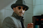 <b>«Никита» (1990).</b> Также лента породила три ремейка (гонконгский, голливудский и болливудский) и как минимум два с половиной сериала (канадский «Ее звали Никита», американская «Никита» и российская «Надежда»), а теперь заслуженно считается культовой классикой. У Рено в оригинальной «Никите» роль небольшая, но яркая и важная: он сыграл «чистильщика» Виктора, ближе к финалу присланного на помощь главной героине.
