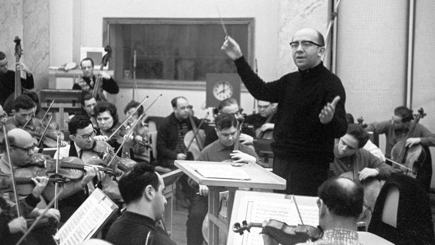 1966 год. Большой симфонический оркестр Центрального телевидения и Всесоюзного радио. Главный дирижер оркестра Геннадий Рождественский