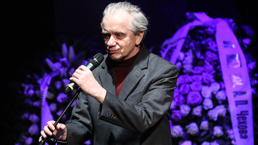 Актер Евгений Стеблов во время выступления на&nbsp;церемонии прощания с&nbsp;актером Георгием Тараторкиным в&nbsp;Театре имени Моссовета в&nbsp;Москве