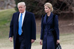 Дональд и Иванка Трамп, 2017 год