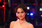 Актриса Эмилия Шуле на 74-ом Берлинском кинофестивале, 15 февраля 2024 года