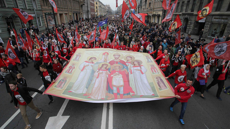 Крестный ход в&nbsp;честь дня перенесения мощей Александра Невского в&nbsp;Санкт-Петербурге, 12&nbsp;сентября 2017&nbsp;года