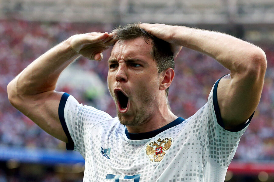 Игрок сборной России Артем Дзюба, забивший гол в&nbsp;матче 1/8 финала чемпионата мира по&nbsp;футболу &mdash; 2018&nbsp;между&nbsp;сборными командами Испании и России