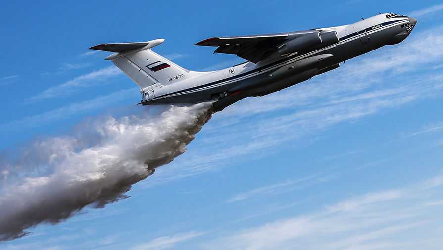 Самолет Ил-76МД во время стратегических командно-штабных учений «Кавказ-2016» на полигоне Опук