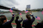 Спортсмены из США во время церемонии открытия Олимпийских игр в Париже, 26 июля 2024 года
