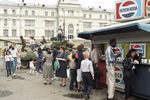 Танк на одной из улиц Москвы во время августовского путча, 19 августа 1991 года