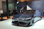 Концепт Infiniti Vision Qe на международном автосалоне Auto China 2024 в Пекине