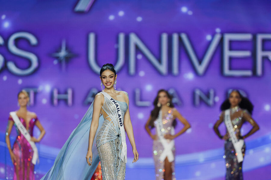 Правинар Сингх из&nbsp;Таиланда во время финала конкурса красоты «Мисс Вселенная — 2025», 21&nbsp;ноября 2025&nbsp;года
