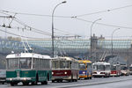 Колонна ретротранспорта во время праздника московского троллейбуса