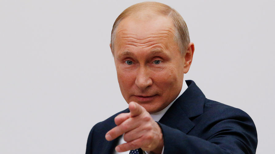 Президент России Владимир Путин после «прямой линии» в Москве, 7 июня 2018 года