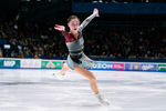 Анастасия Морозова выступает с произвольной программой на чемпионате России — 2022