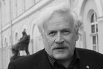 <b>Борис Невзоров (18 января 1950 — 18 февраля 2022)</b> — советский и российский актер театра и кино, кинорежиссер, театральный педагог. Народный артист РФ. Особенно запомнились зрителям его работы в фильмах «Россия молодая», «Найти и обезвредить», «Дети солнца», «Сталинград», «Дурак», а также сериалах «Каменская», «Марш Турецкого», «Последний министр» и «Дорогая Маша Березина»