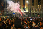 Во время акции протеста против закона об иностранных агентах возле здания парламента в Грузии, Тбилиси, 7 марта 2023 года