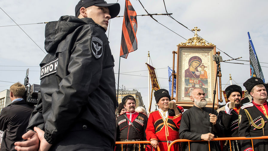 Крестный ход в&nbsp;честь дня перенесения мощей Александра Невского в&nbsp;Санкт-Петербурге, 12&nbsp;сентября 2017&nbsp;года